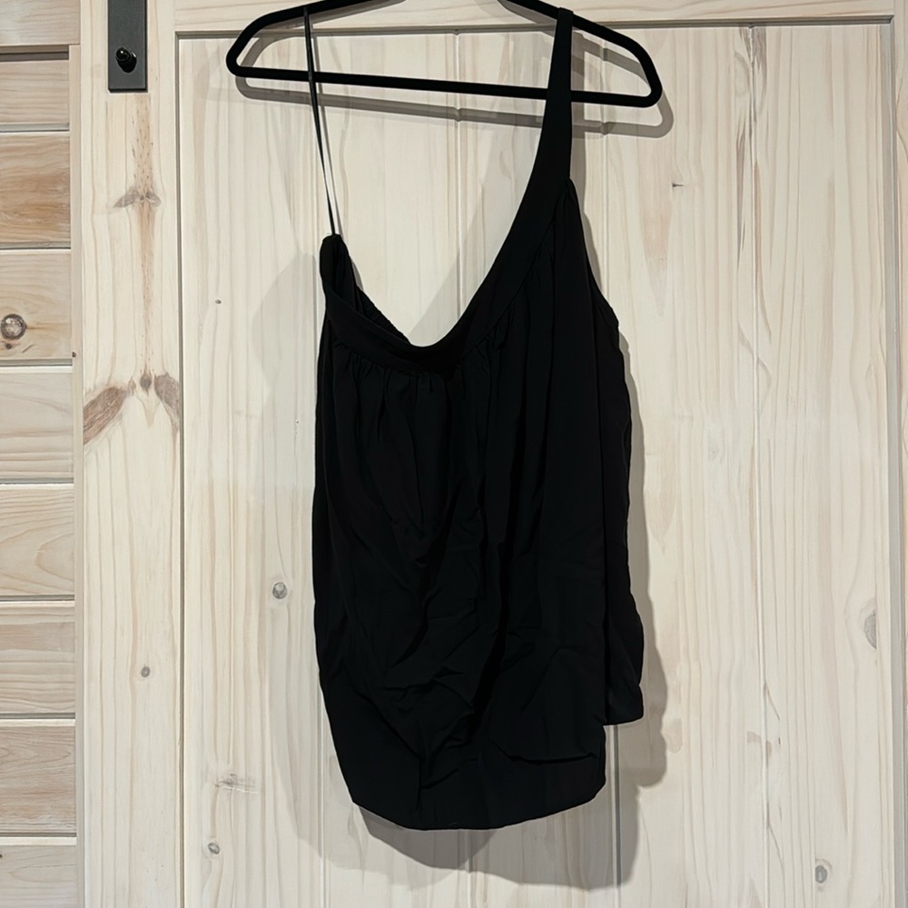 Old Navy Tank - off the shoulder - never worn